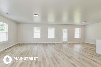 1086 Aster Way in Burlington, NC - Building Photo - Building Photo
