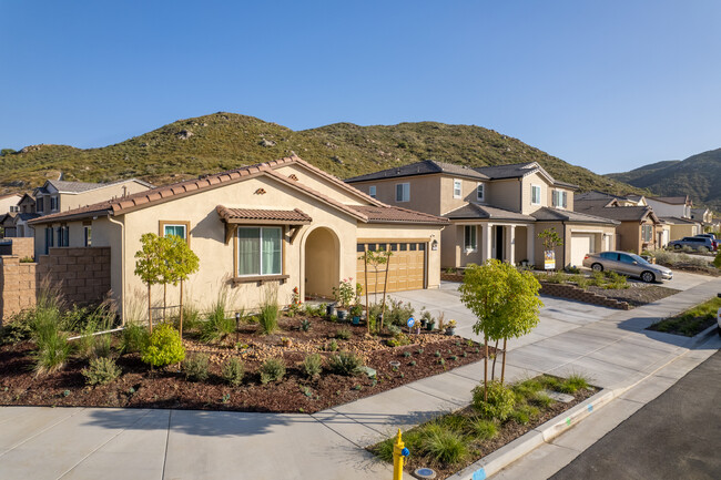 29692 Wolf Glen Ct in Menifee, CA - Building Photo - Building Photo