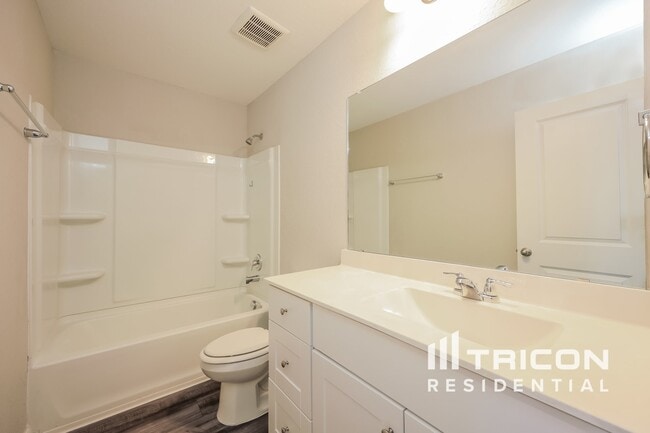 14314 Palm Ridge in San Antonio, TX - Building Photo - Building Photo