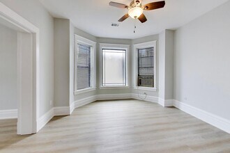 2114 W Byron St in Chicago, IL - Building Photo - Building Photo