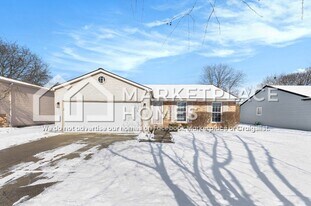 42038 Cherry Hill Rd in Novi, MI - Building Photo