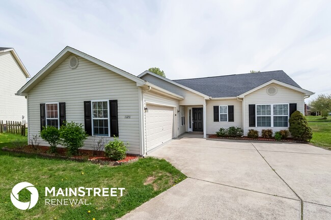 11211 Sand Lake Ct in Louisville, KY - Building Photo - Building Photo