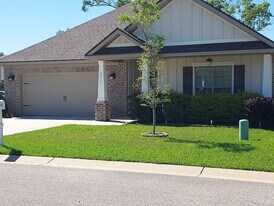 1716 Breckinridge Pl in Foley, AL - Building Photo