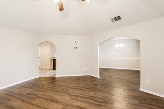 1142 Barrymore Ln in Duncanville, TX - Building Photo - Building Photo