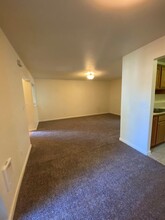 2924 Matt Dr in Eugene, OR - Building Photo - Building Photo