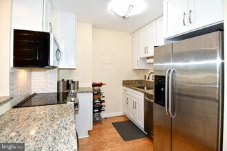 1435 4th St SW in Washington, DC - Building Photo - Building Photo