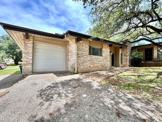 property at 8711 Westover Club Dr