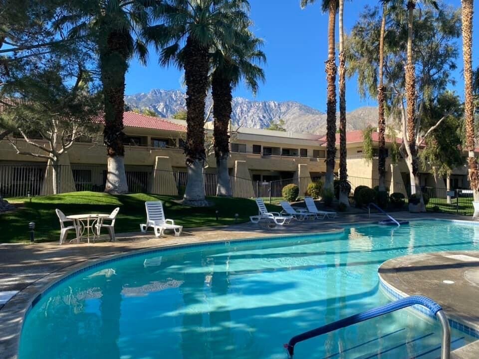 2820 N Arcadia Ct in Palm Springs, CA - Building Photo