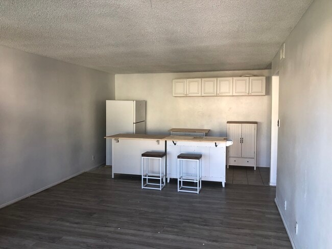 6453 Kanan Dume Rd, Unit B in Malibu, CA - Foto de edificio - Building Photo