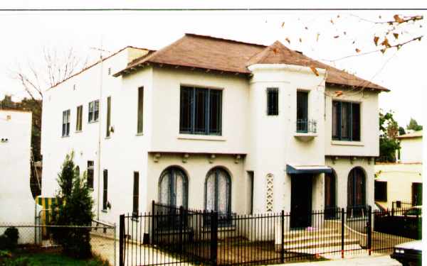 812 N Vendome St in Los Angeles, CA - Building Photo - Building Photo