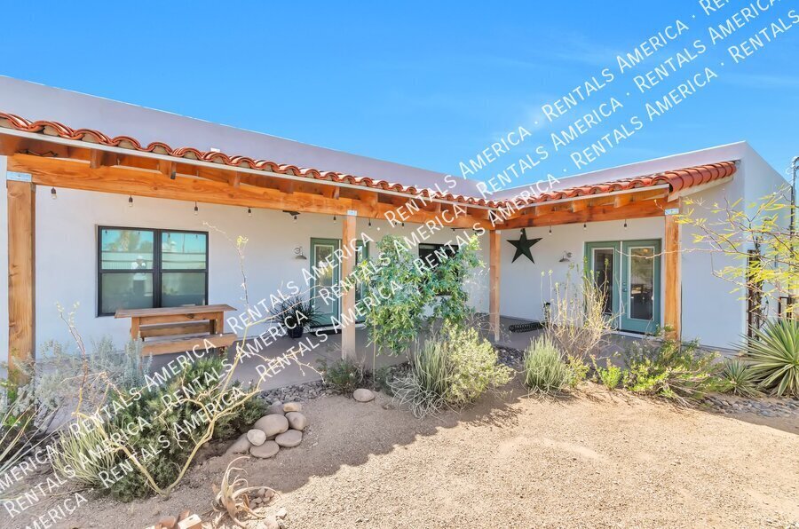 1017 N Queen Ave in Tucson, AZ - Building Photo