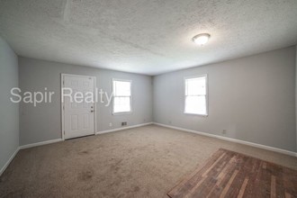 587 Cedar Ave NW-Unit -Unit B in Atlanta, GA - Building Photo - Building Photo