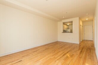 402 9th St in Hoboken, NJ - Building Photo - Building Photo