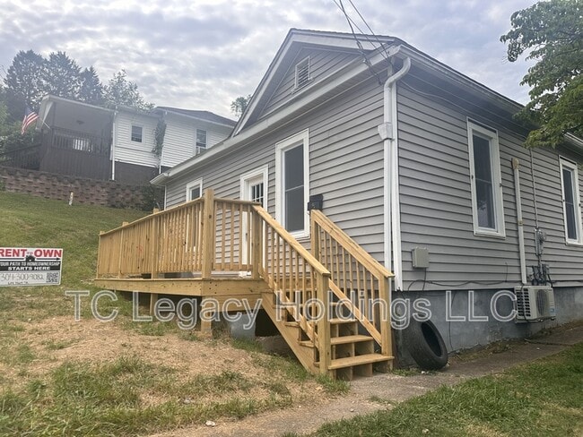 614 Hart St in Clarksburg, WV - Building Photo - Building Photo