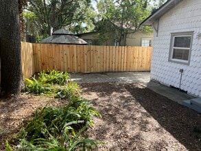 2149 Mango Pl in Jacksonville, FL - Foto de edificio - Building Photo