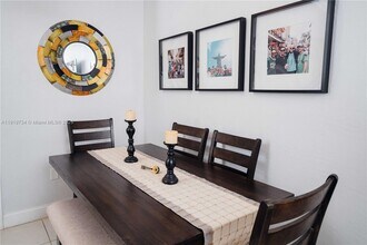 7901 SW 64th Ave in South Miami, FL - Building Photo - Building Photo