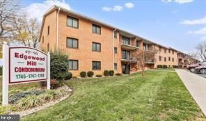 1745 Edgewood Hill Cir in Hagerstown, MD - Building Photo - Building Photo