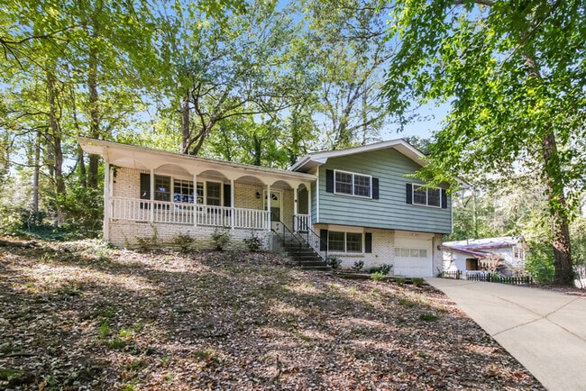 property at 3659 Satellite Blvd