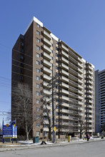 Riverside Towers in Ottawa, ON - Building Photo - Building Photo