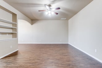 602 E College Ave in Princeton, TX - Building Photo - Building Photo