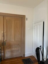 70 Mount Vernon St, Unit 1R in Cambridge, MA - Building Photo - Building Photo