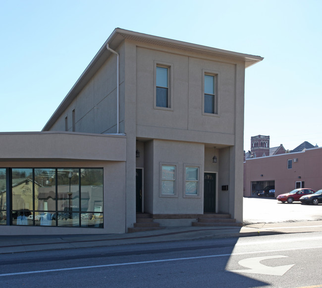 207 Merchant St in Fairmont, WV - Building Photo - Building Photo