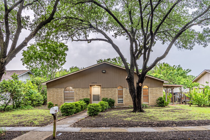 3728 Yosemite Dr in Plano, TX - Building Photo