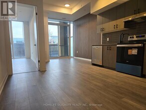 4878 Powers Cmn in Burlington, ON - Building Photo - Building Photo