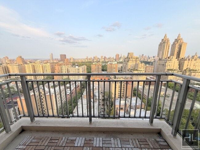 Renovated 3 bed 1 bath with Laundry / Balcony / WEST 93 STREET