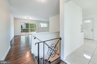 7815 Bristow Dr in Annandale, VA - Building Photo - Building Photo