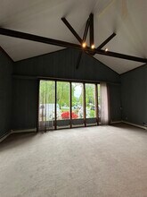 19 Baldwin Rd in Norwalk, CT - Building Photo - Building Photo