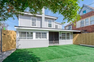 1409 Wheeler Ave in Houston, TX - Building Photo - Building Photo