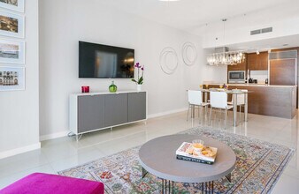 485 Brickell Ave in Miami, FL - Building Photo - Building Photo