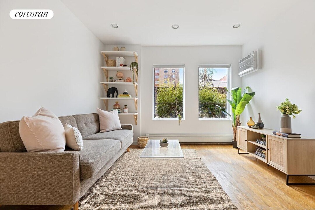 226 16th St in Brooklyn, NY - Building Photo