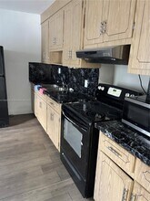 75 E 13th St in Hialeah, FL - Building Photo - Building Photo