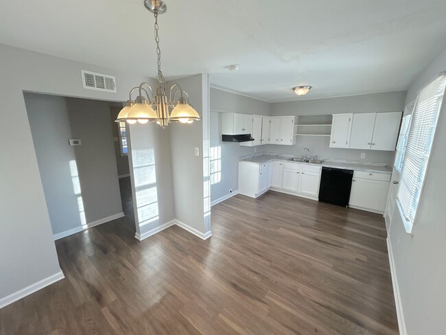 1741 Hood St in Memphis, TN - Building Photo - Building Photo