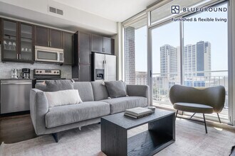 301 Brazos St, Unit SI FL9-ID192 in Austin, TX - Foto de edificio - Building Photo