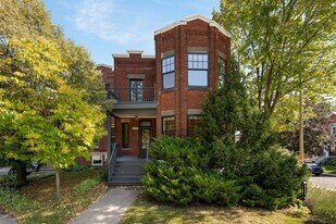 214 Chem. de la Côte-Saint-Antoine in Westmount, QC - Building Photo