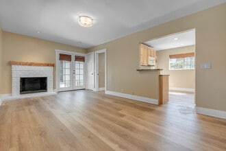 715-712 Ocean View Ave in Monrovia, CA - Building Photo - Building Photo