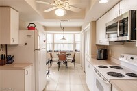 7340 Glenmoor Ln in Naples, FL - Foto de edificio - Building Photo