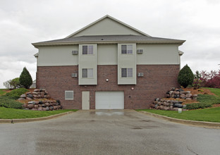 Stanton Place Apartments in Ixonia, WI - Building Photo - Building Photo