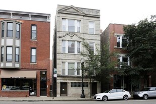 1407 W Taylor St in Chicago, IL - Building Photo