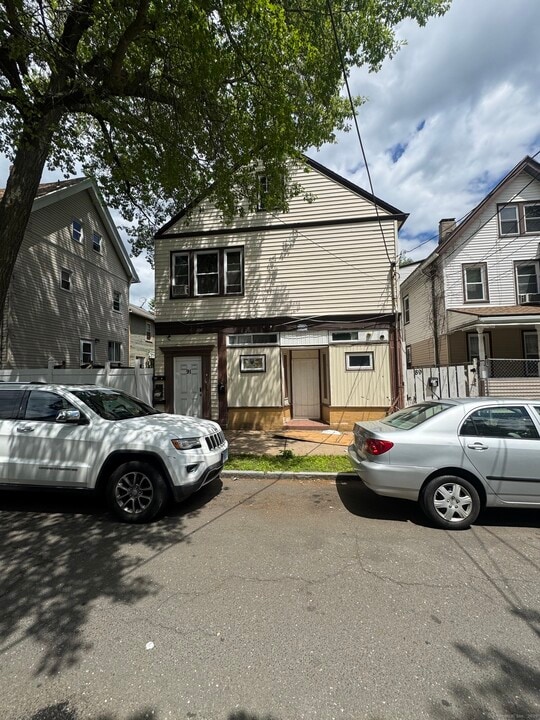 89 Hurlburt St in New Haven, CT - Building Photo