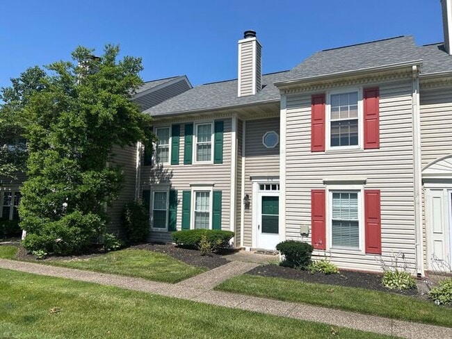 616 Cambridge Station Rd in Louisville, KY - Foto de edificio - Building Photo