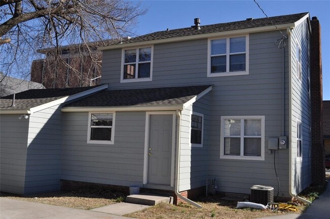 906 Elm Ave in Norman, OK - Building Photo - Building Photo