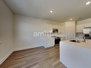 522 Pointe Dr in Dallas, GA - Building Photo - Building Photo