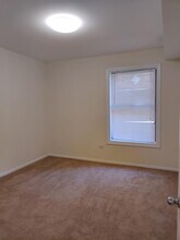 5740 S King Dr, Unit 1d in Chicago, IL - Foto de edificio - Building Photo