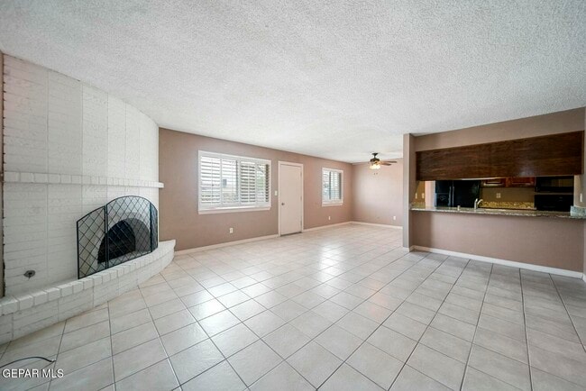 3332 Wayside St in El Paso, TX - Building Photo - Building Photo