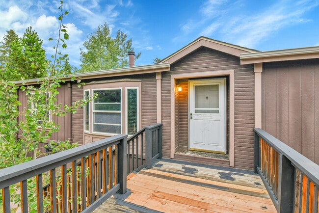 property at 2773 Coyote Cir