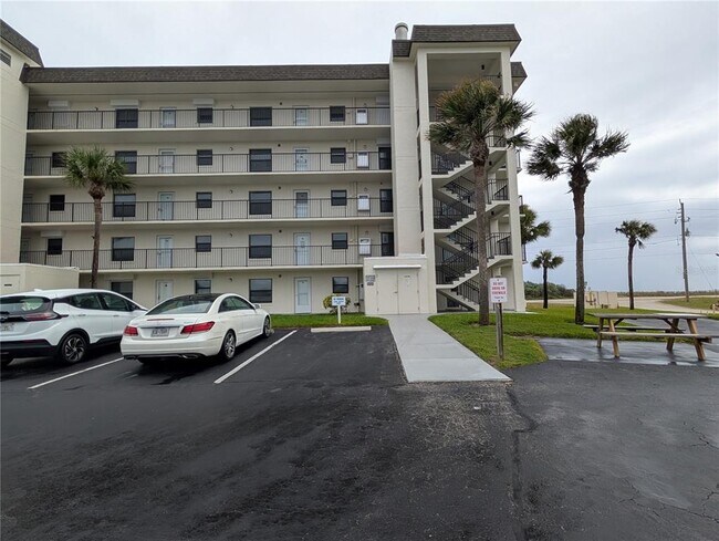3100 Ocean Shore Blvd in Ormond Beach, FL - Building Photo - Building Photo
